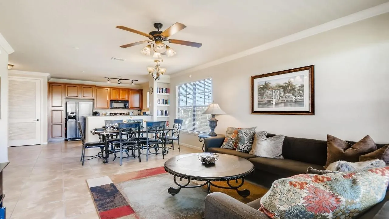 Apartment 909Cp1031- Gorgeous Top Floor Condo With Balcony Davenport United States